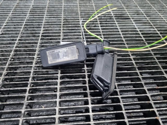 bontott PEUGEOT 3008 SUV Hátsó Rendszámtábla Világítás