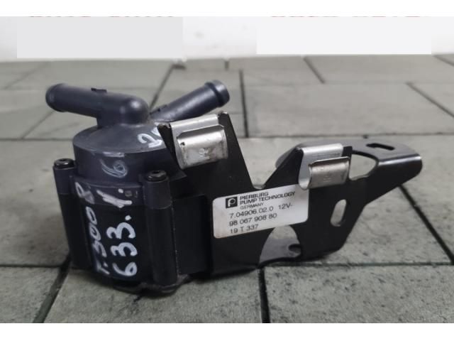 bontott PEUGEOT 3008 SUV Vízpumpa