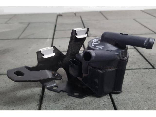 bontott PEUGEOT 3008 SUV Vízpumpa