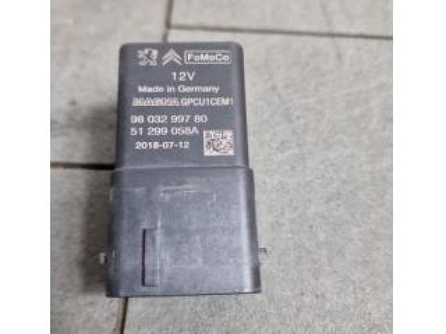 bontott PEUGEOT 3008 SUV Izzító Relé