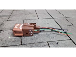 bontott PEUGEOT 3008 SUV Izzító Relé