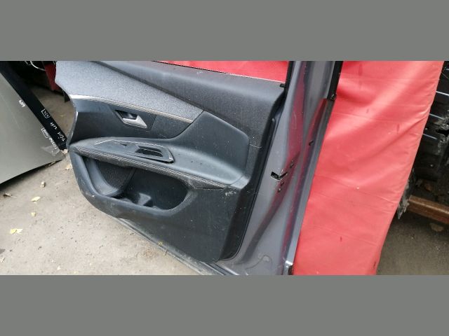 bontott PEUGEOT 3008 SUV Jobb első Ajtó (Részeivel)