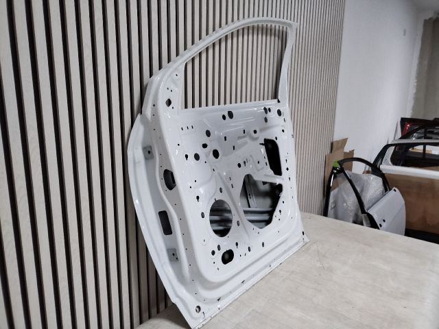 bontott PEUGEOT 3008 SUV Jobb első Ajtó (Üres lemez)