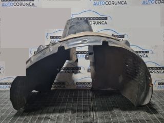 bontott PEUGEOT 3008 SUV Jobb első Dobbetét (Kerékjárati, Műanyag)