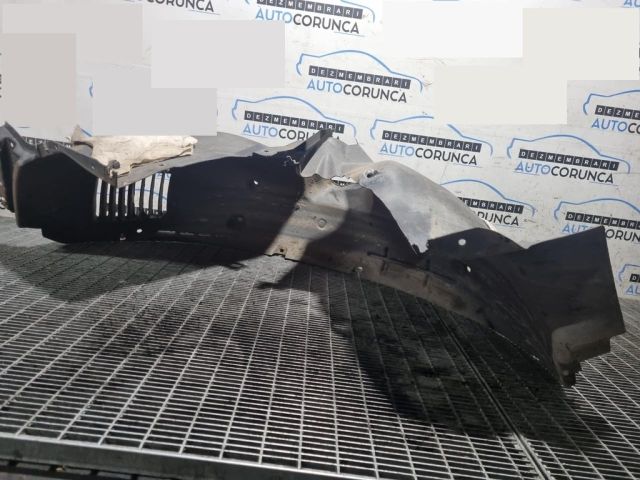 bontott PEUGEOT 3008 SUV Jobb első Dobbetét (Kerékjárati, Műanyag)