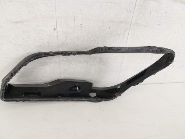 bontott PEUGEOT 3008 SUV Jobb első Lámpabúra