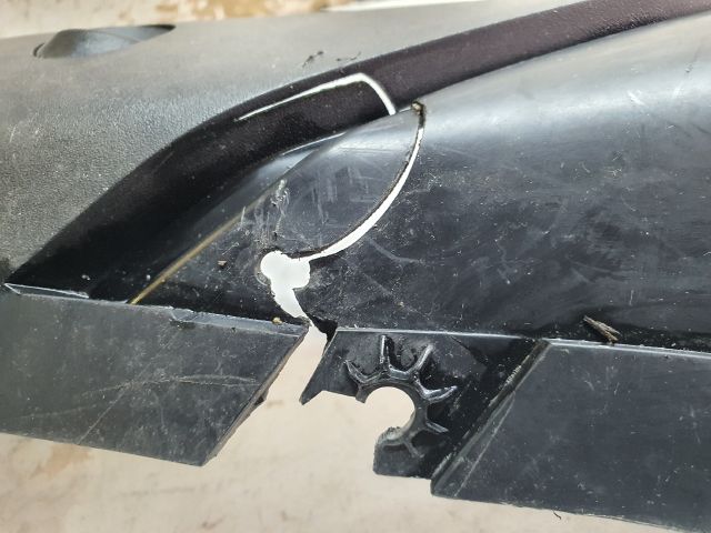 bontott PEUGEOT 3008 SUV Jobb első Lökhárító Sarok