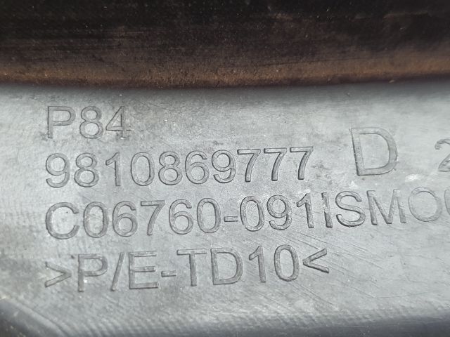 bontott PEUGEOT 3008 SUV Jobb első Lökhárító Sarok