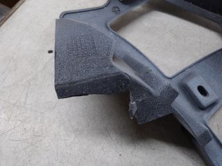 bontott PEUGEOT 3008 SUV Jobb első Oldal Lökhárító Tartó (Műanyag)