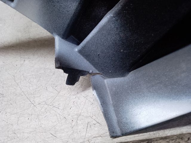 bontott PEUGEOT 3008 SUV Jobb első Oldal Lökhárító Tartó (Műanyag)