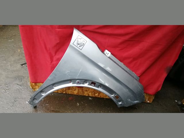 bontott PEUGEOT 3008 SUV Jobb első Sárvédő