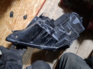 bontott PEUGEOT 3008 SUV Jobb Ledes Fényszóró