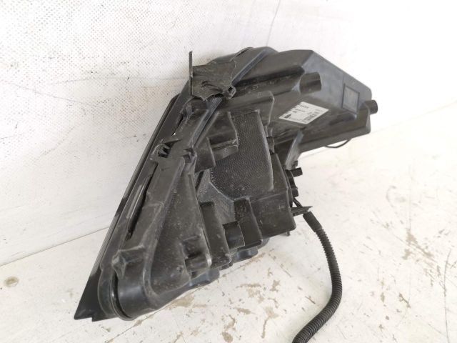 bontott PEUGEOT 3008 SUV Jobb Nappali Menetfény