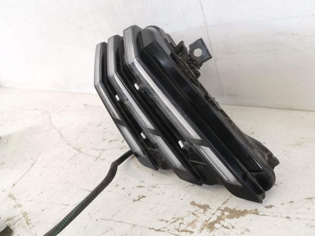 bontott PEUGEOT 3008 SUV Jobb Nappali Menetfény