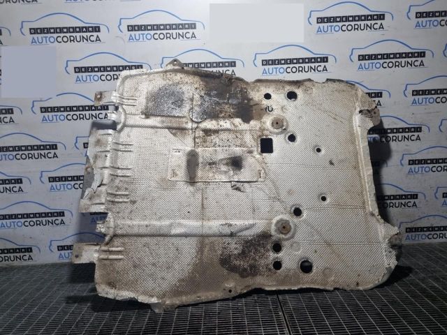 bontott PEUGEOT 3008 SUV Kartervédő