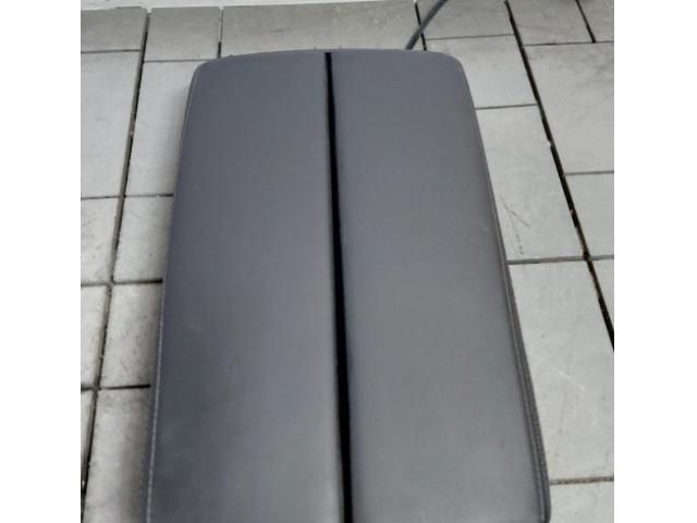 bontott PEUGEOT 3008 SUV Könyöklő