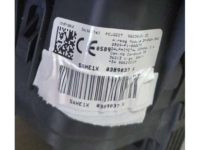 bontott PEUGEOT 3008 SUV Kormánylégzsák