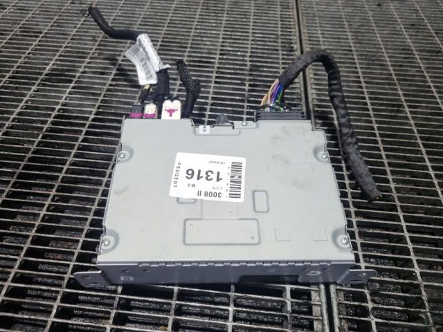 bontott PEUGEOT 3008 SUV Rádió / CD