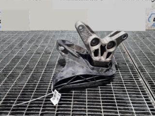 bontott PEUGEOT 3008 SUV Tartó Bak