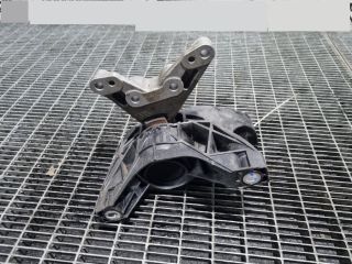 bontott PEUGEOT 3008 SUV Tartó Bak