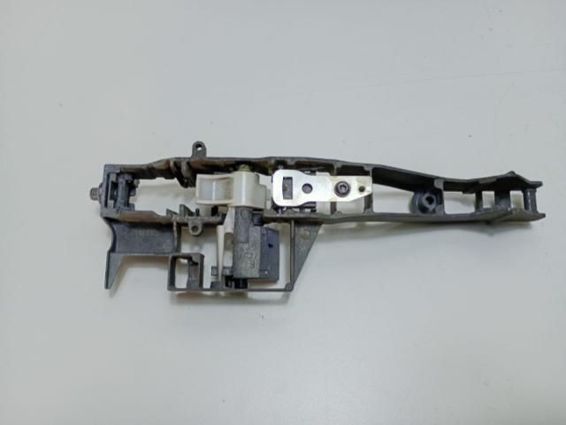 bontott PEUGEOT 3008 Tartó Bak