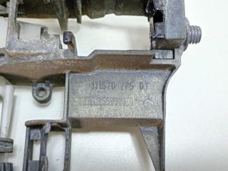 bontott PEUGEOT 3008 Tartó Bak