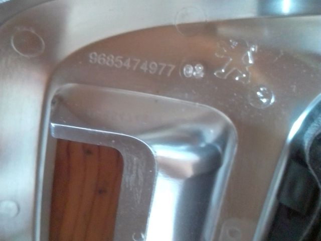 bontott PEUGEOT 3008 Váltószoknya Rögzítő Keret