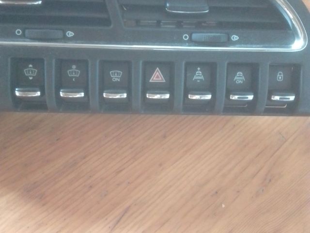 bontott PEUGEOT 3008 Vészvillogó Kapcsoló