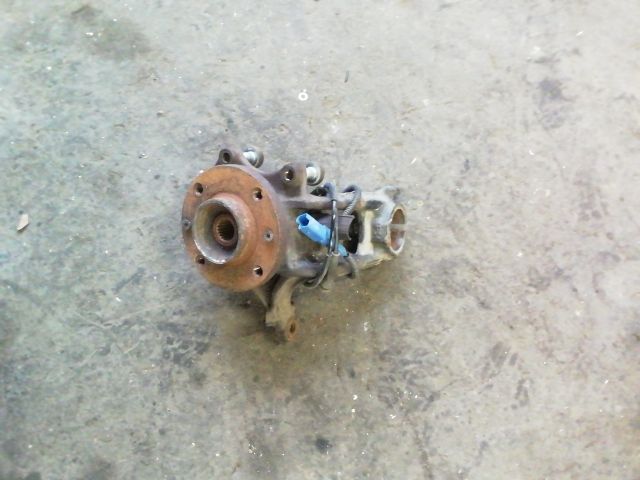 bontott PEUGEOT 301 Bal első Csonkállvány Kerékaggyal