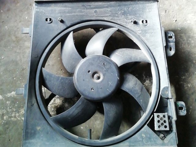 bontott PEUGEOT 301 Hűtőventilátor