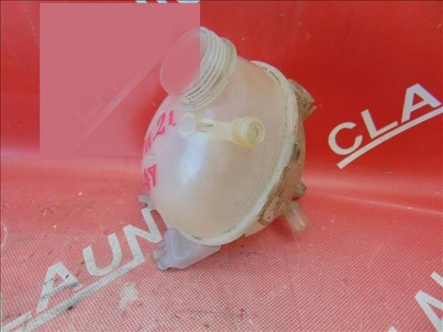 bontott PEUGEOT 301 Kiegyenlítő Tartály