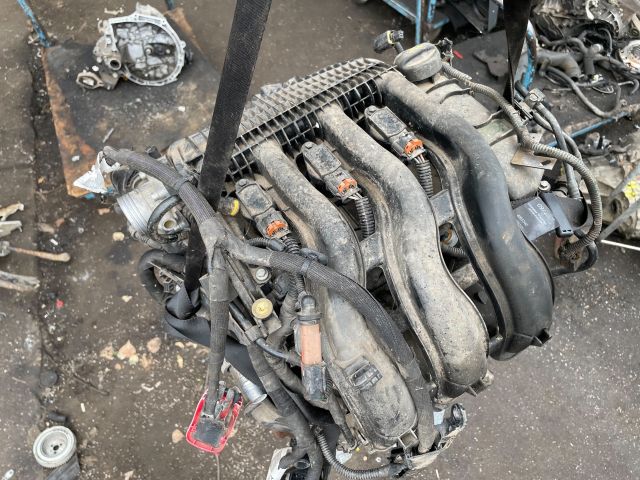 bontott PEUGEOT 301 Komplett Motor (Segédberendezésekkel)