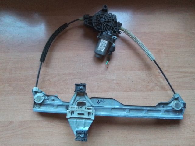 bontott PEUGEOT 301 Bal első Ablakemelő Szerkezet (Elektromos)