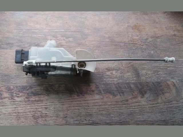 bontott PEUGEOT 301 Bal hátsó Ajtózár