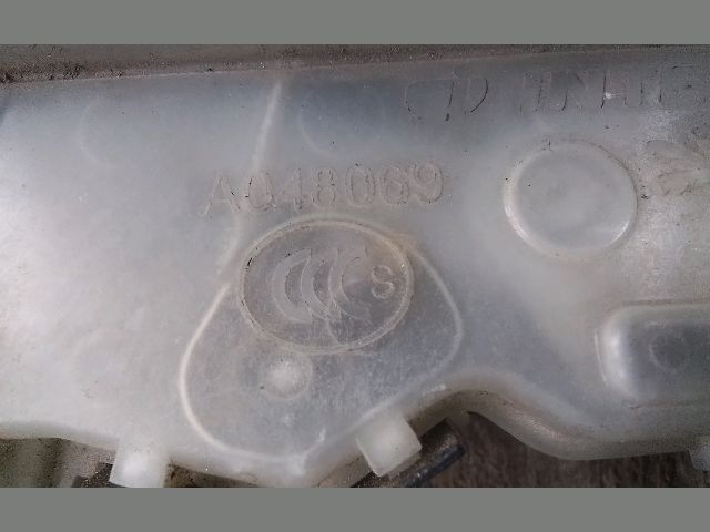 bontott PEUGEOT 301 Bal hátsó Ajtózár