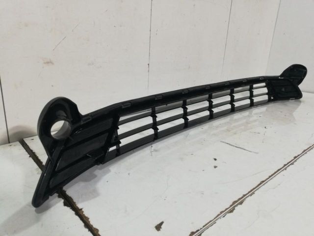 bontott PEUGEOT 301 Első Lökhárító Alsó Középső Díszrács