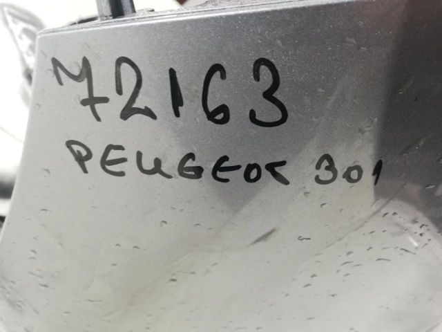 bontott PEUGEOT 301 Első Lökhárító (Üresen)