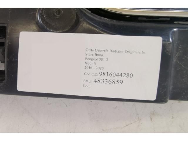 bontott PEUGEOT 301 Hűtőrács