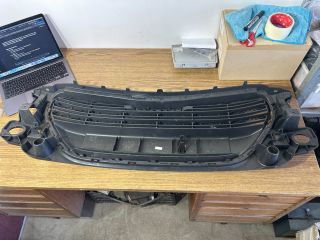 bontott PEUGEOT 301 Hűtőrács
