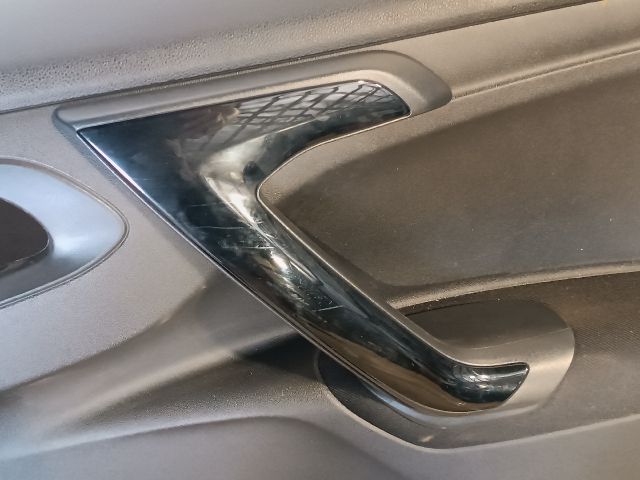 bontott PEUGEOT 301 Jobb első Ajtó Kárpit