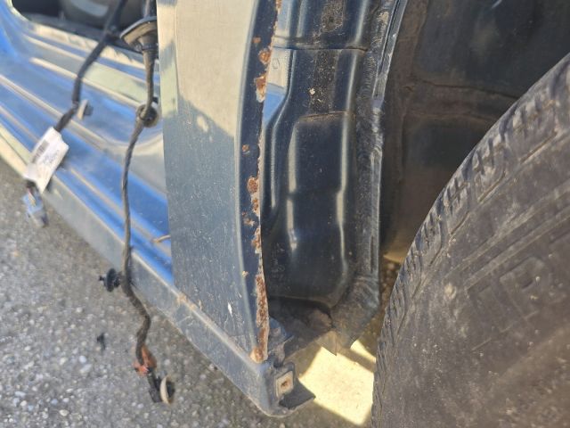 bontott PEUGEOT 301 Jobb első Sárvédő