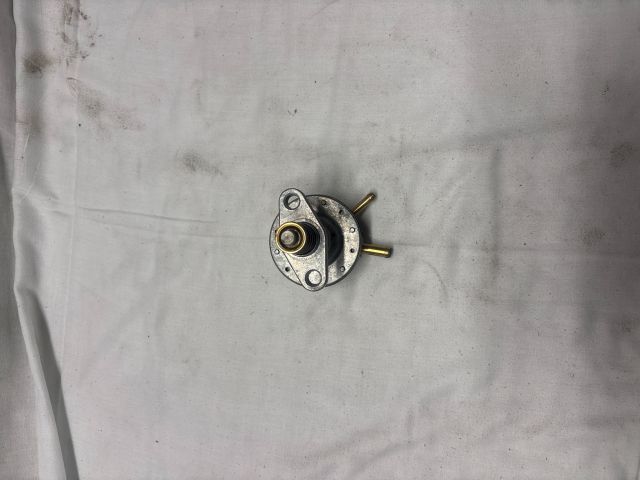 bontott PEUGEOT 305 Üzemanyag Szivattyú