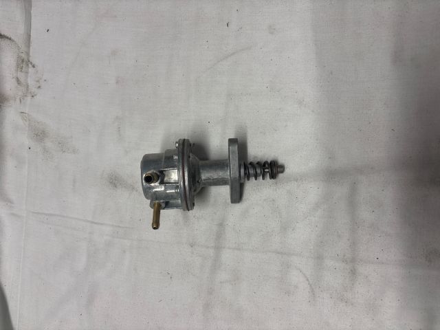 bontott PEUGEOT 305 Üzemanyag Szivattyú