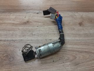 bontott PEUGEOT 306 Gyújtáskapcsoló Házzal