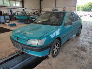 bontott PEUGEOT 306 Bal első Féknyereg Munkahengerrel