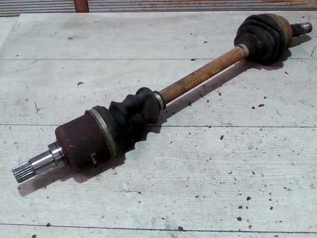 bontott PEUGEOT 306 Bal Féltengely