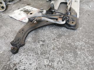 bontott PEUGEOT 306 Első Bölcső