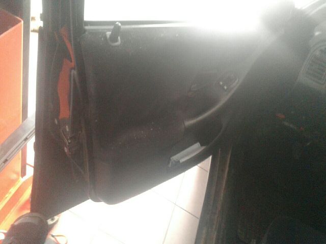 bontott PEUGEOT 306 Gyújtáskapcsoló Házzal