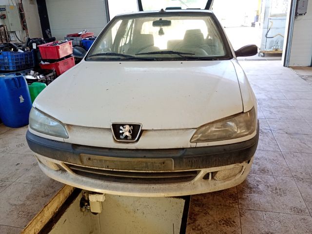 bontott PEUGEOT 306 Homlokfal (Üres lemez)