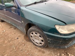 bontott PEUGEOT 306 Jobb első Csonkállvány Kerékaggyal